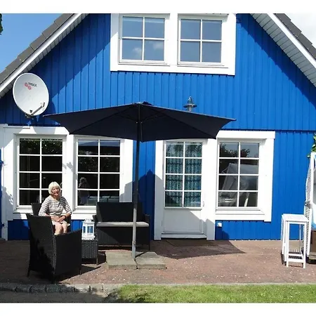 Vakantiehuis Blue House On The Dike Wesselburenerkoog
